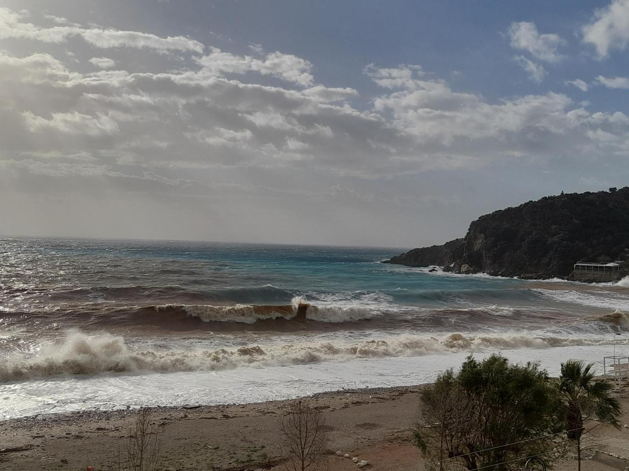 Anxhelos Himara Szoba fotó